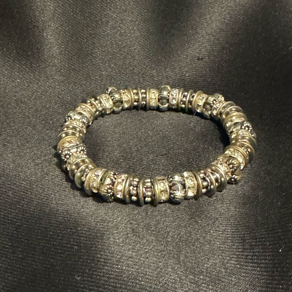 LIVE SHOW NECKLACE - Picture 2 of 6